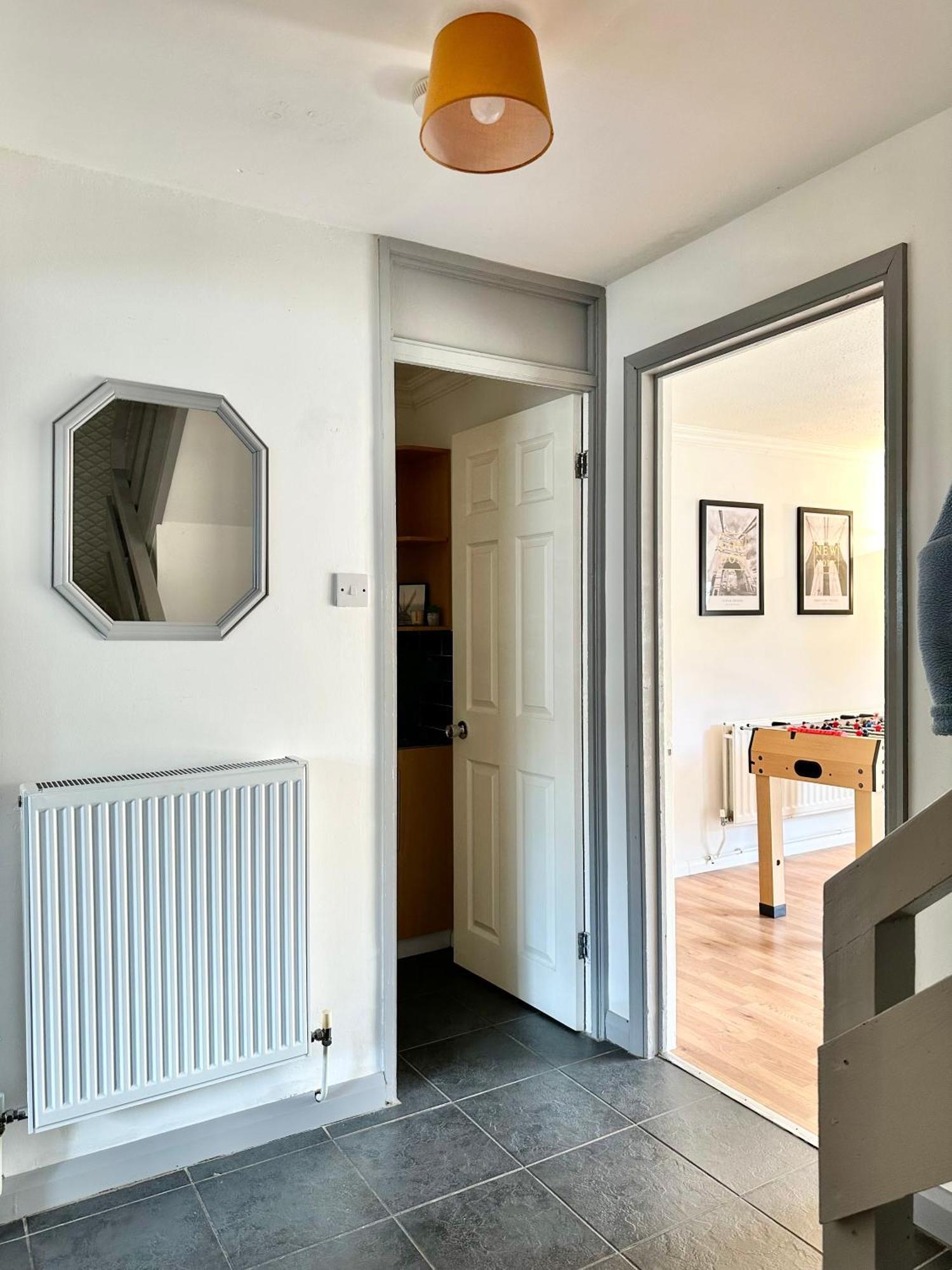 6 Guests House Old Trafford,Media City,City Centre, Free Parking 맨체스터 외부 사진